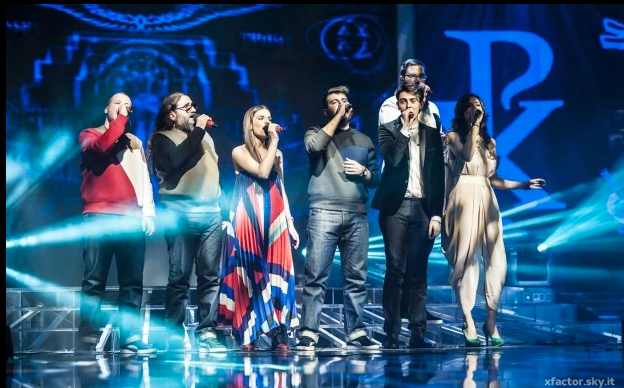 X Factor 7 – Violetta, Michele, gli Ape Escape e Aba sono i finalisti di questa settimana edizione. Elimnato Andrea.