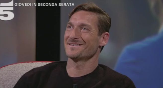 Francesco Totti a L'Intervista: "Tanta voglia di un quarto, anche quinto figlio…"