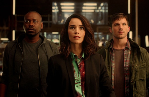 NBC fa marcia indietro, Timeless avrà una seconda stagione