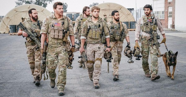 Guida alle serie TV del 18 Luglio: SEAL Team, MacGyver, Chicago Fire