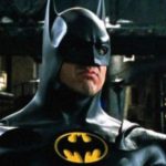 Crisi sulle Terre Infinite: una foto dal set conferma il Batman di Michael Keaton