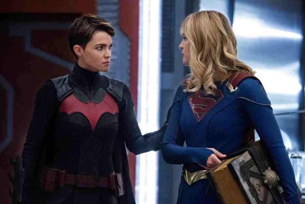 Batwoman: nel season finale era previsto un cameo di Supergirl