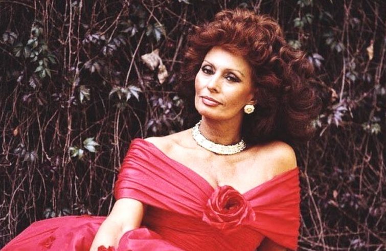 Sophia Loren in Dynasty