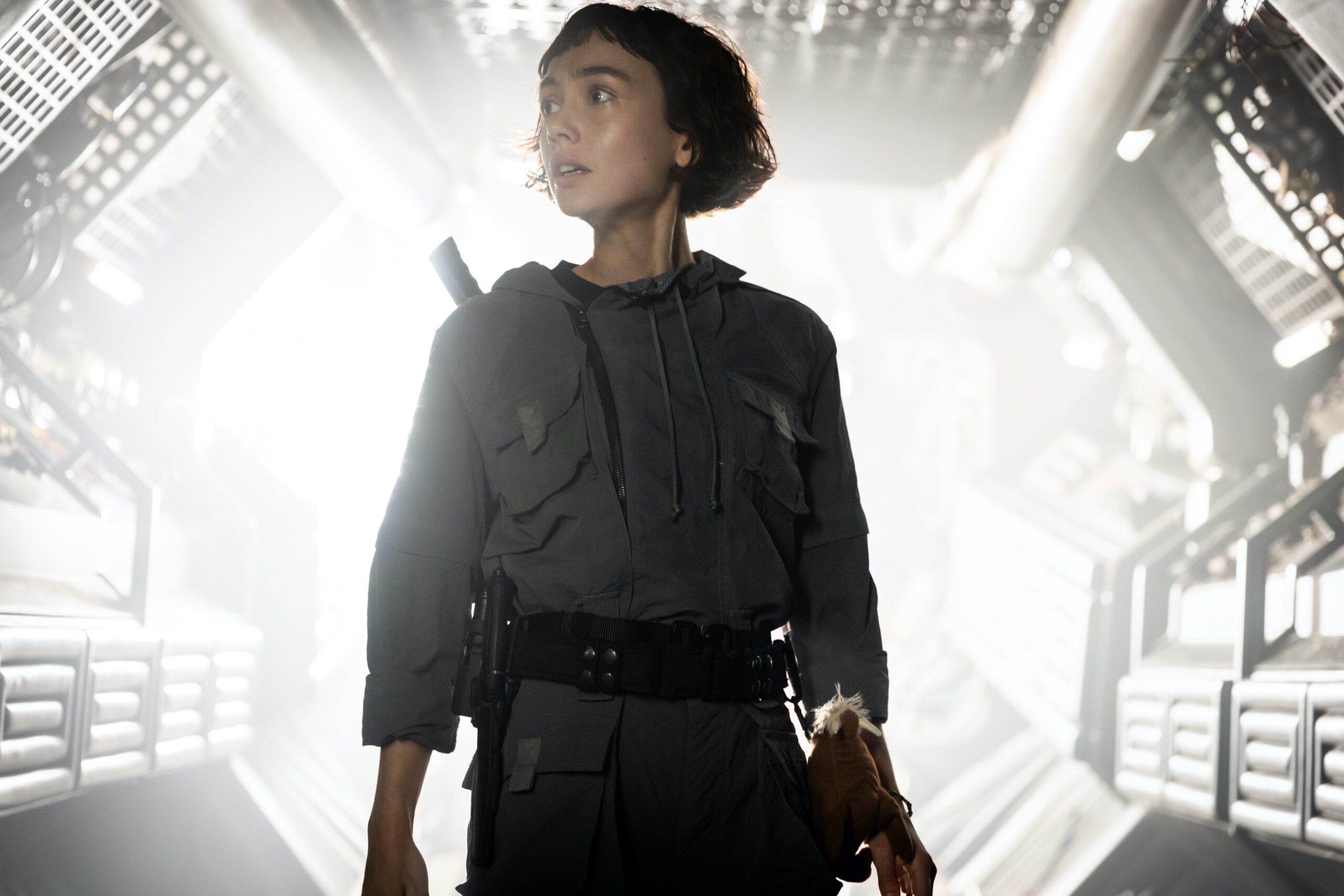 FX's Alien: Earth -- Pictured: Sydney Chandler as Wendy. CR: Patrick Brown/FX