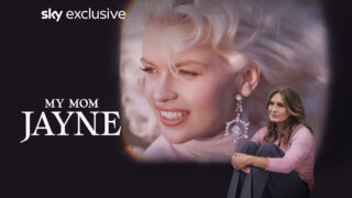 My Mom Jayne_Scene_Logo_sl